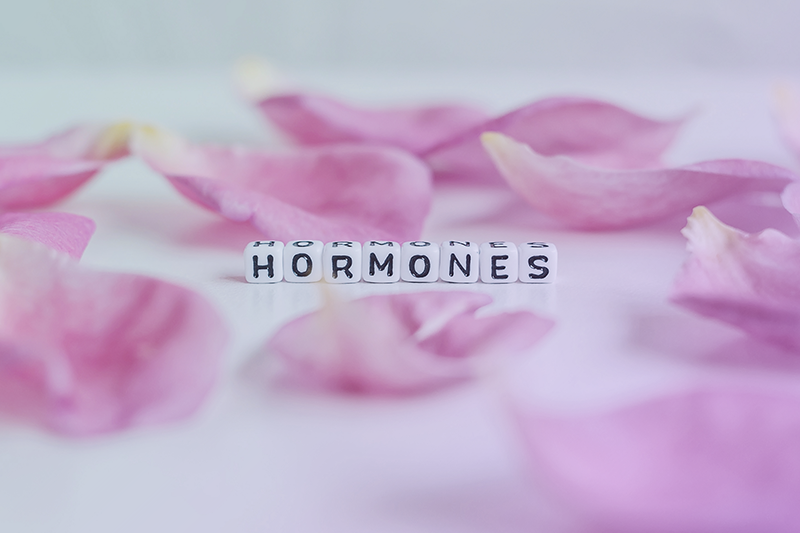 Can hormones cause urine leakage